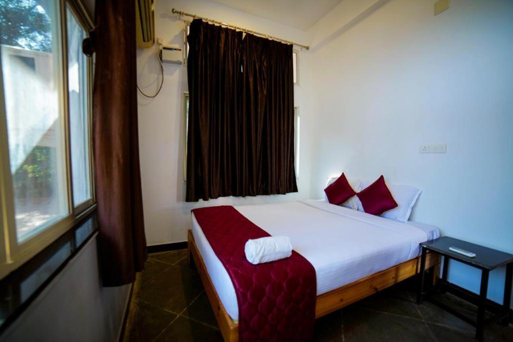 Paradisestay Auro Jungle Resort Pondicherry Eksteriør bilde